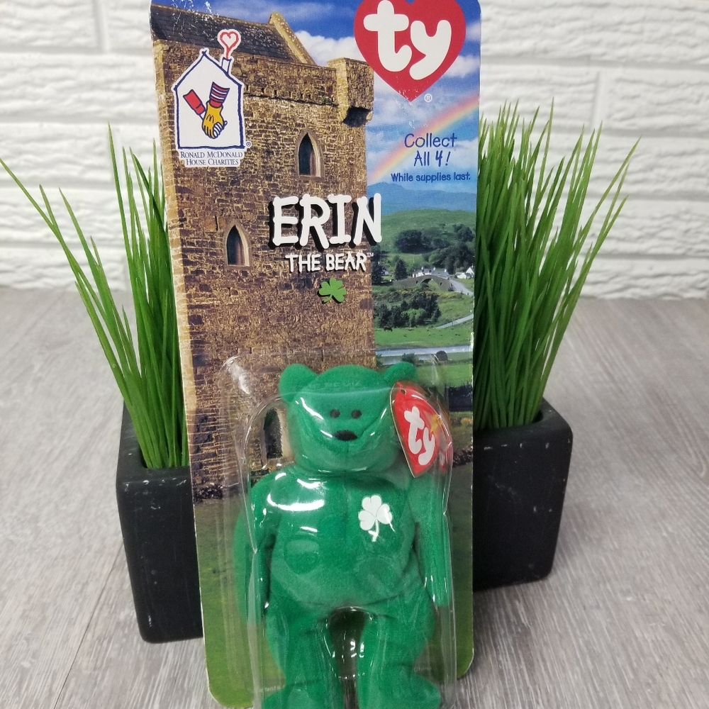 Erin Bear 🍀Teenie Beanie Baby
